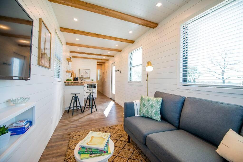 Container Home With Rooftop Views And Pickleball-Pecan Grove Bellmead Εξωτερικό φωτογραφία