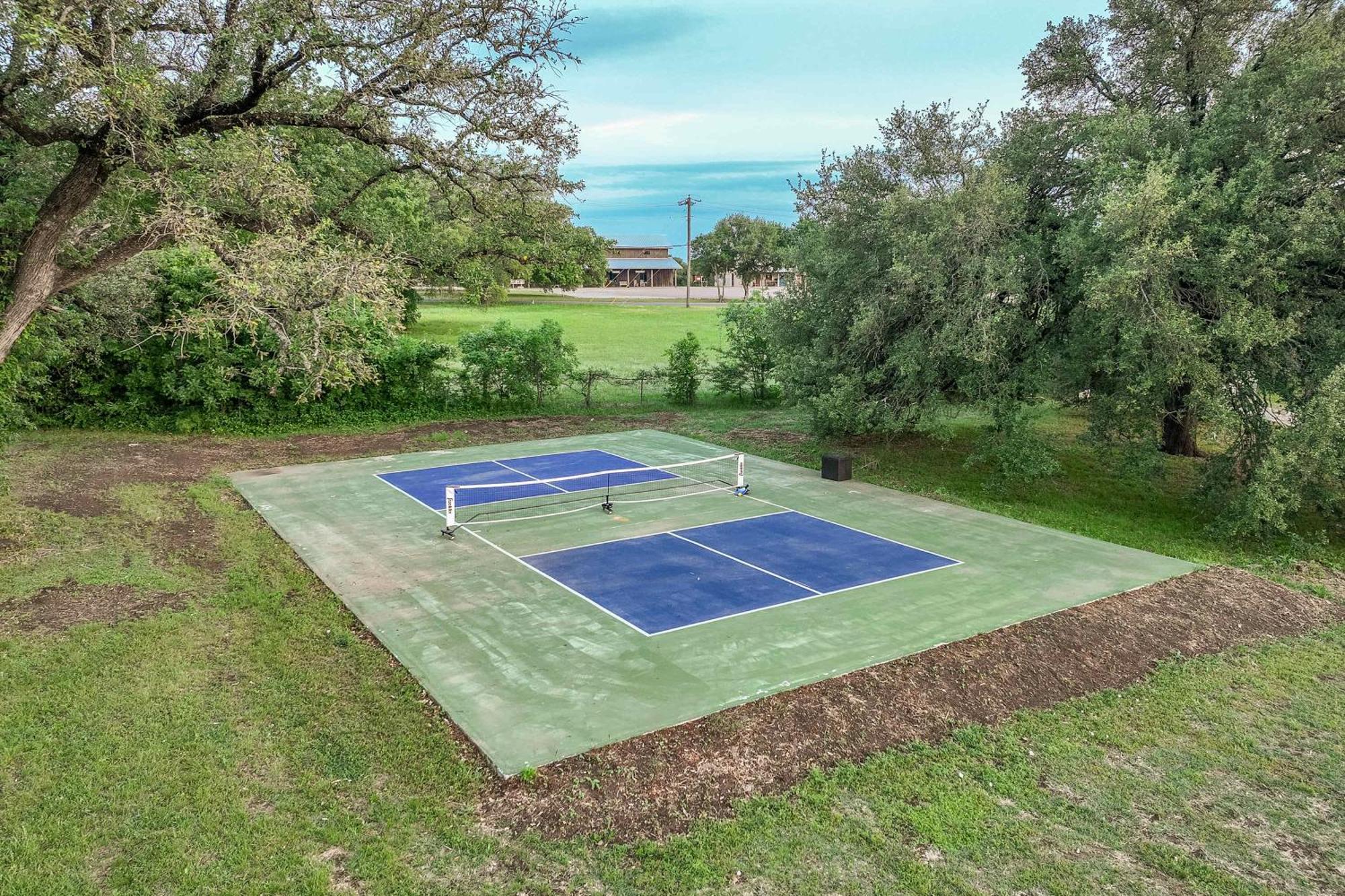 Container Home With Rooftop Views And Pickleball-Pecan Grove Bellmead Εξωτερικό φωτογραφία