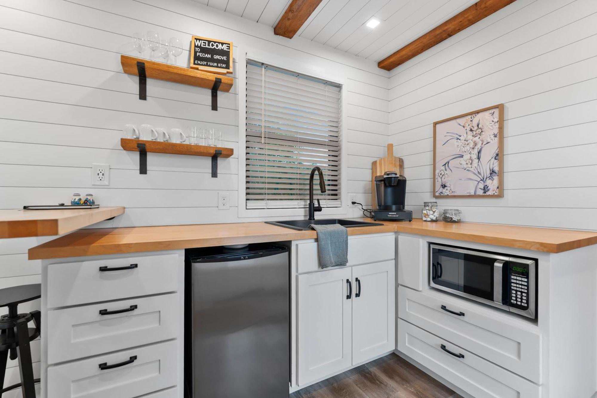 Container Home With Rooftop Views And Pickleball-Pecan Grove Bellmead Εξωτερικό φωτογραφία